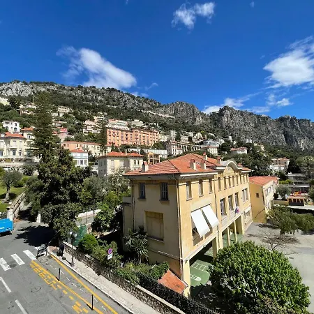 Les Constellations - *